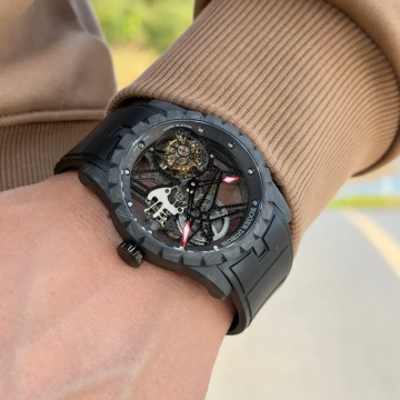 최고퀄 로저드뷔 엑스칼리버 싱글 플라잉 투르비옹 42mm DBEX0577