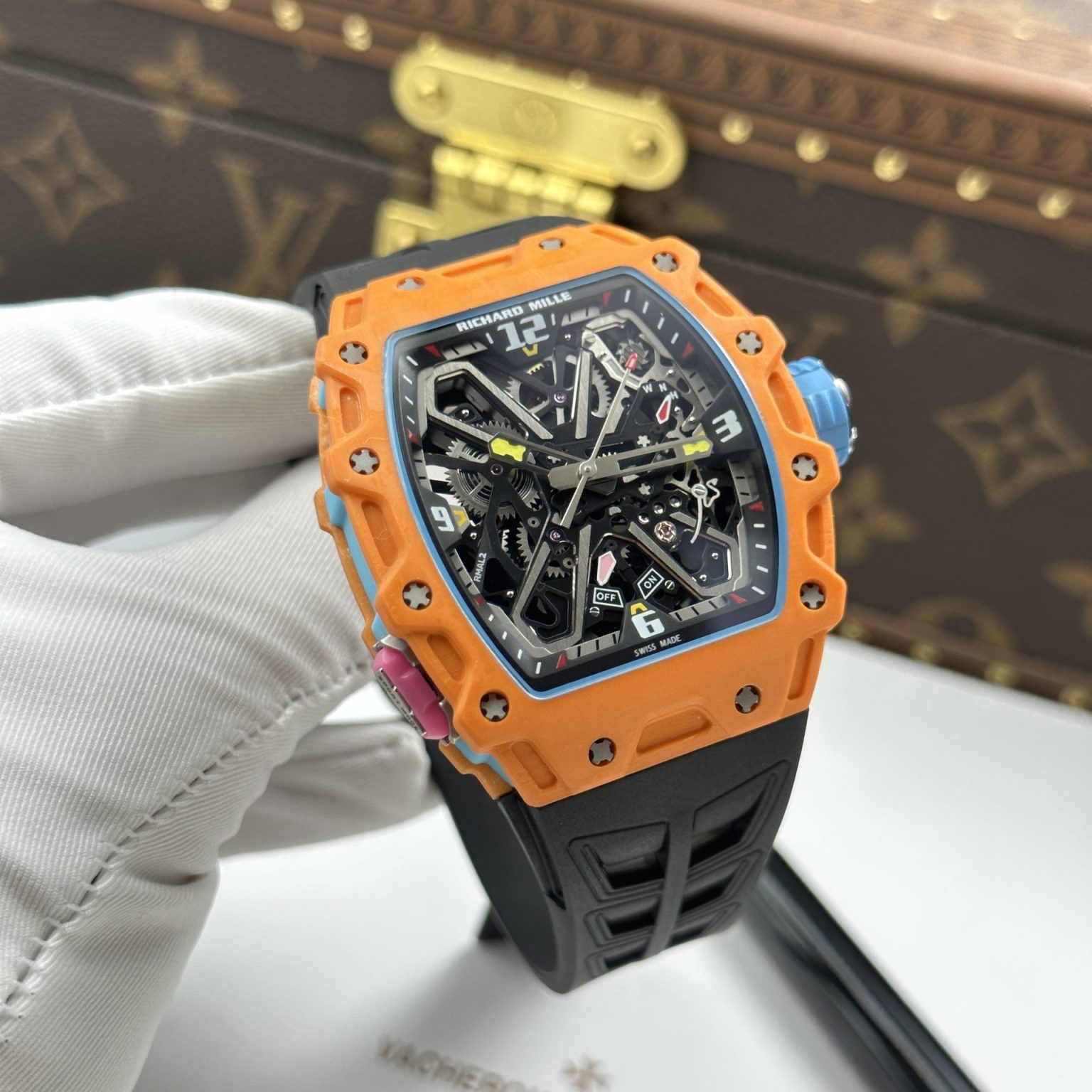 최고퀄 리차드밀 나파엘 나달 살몬 카본 케이스 블랙 러버밴드 43.2x50mm