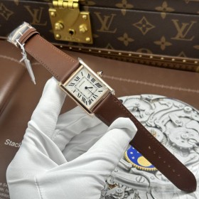 최고퀄 까르띠에 탱크 루이 화이트 다이얼 옐로우 골드  27.8×38.1mm