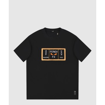로고 프린트 반팔