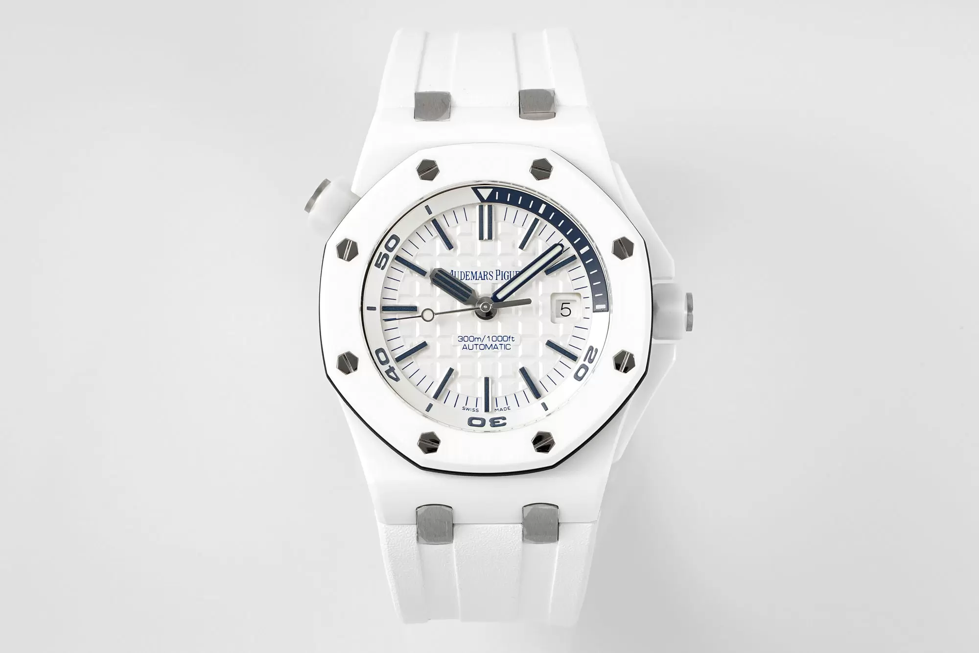 Audemars Piguet Royal Oak Offshore Diver 15707 White Ceramic APS Factory 1:1 Best Edition SA3120 Super Clone