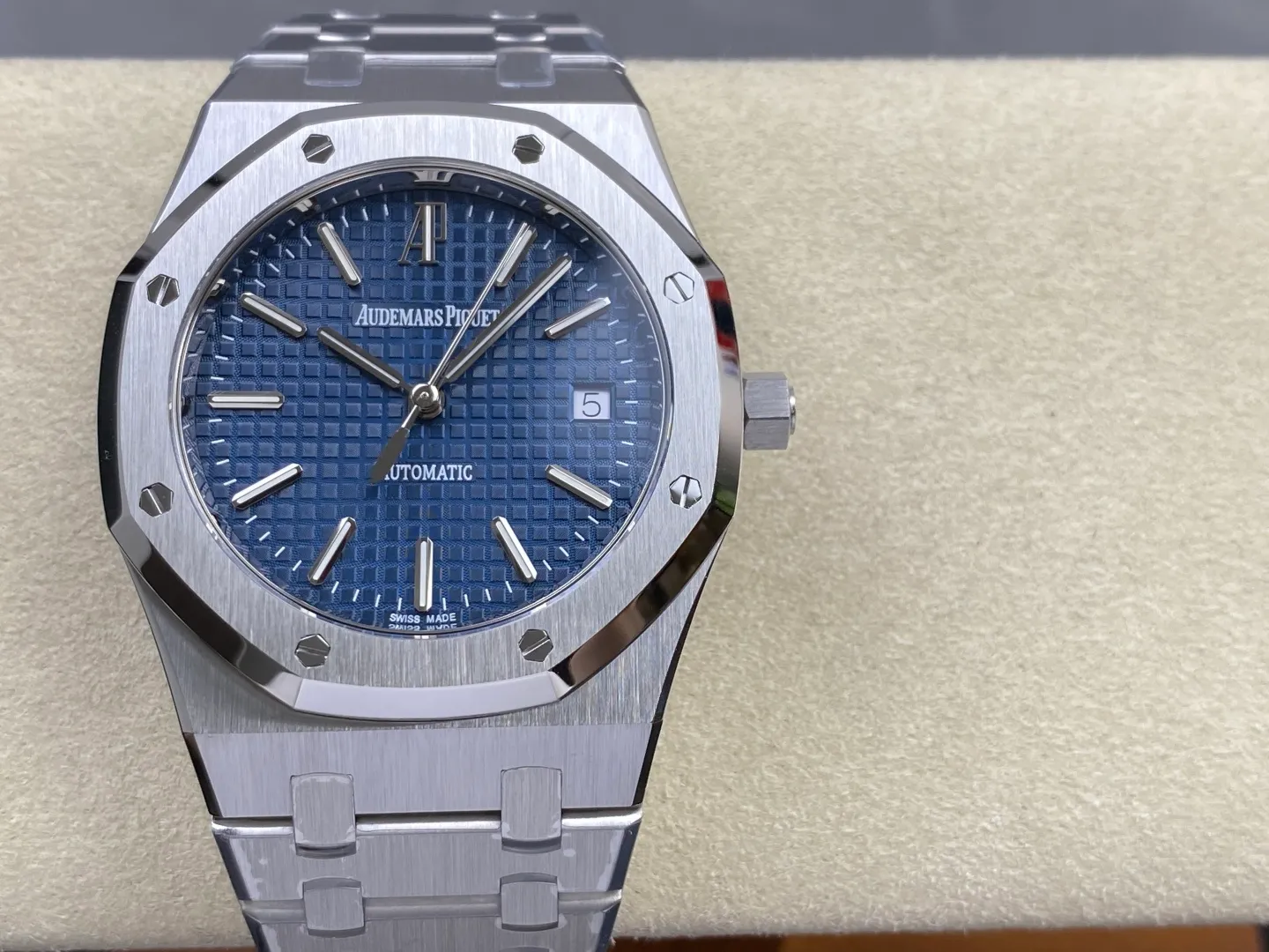 AP 로열 오크 39mm 15300 SS ZF 공장 1:1 베스트 에디션 블루 텍스처드 다이얼 SS 브레이슬릿 SA3120 슈퍼클론