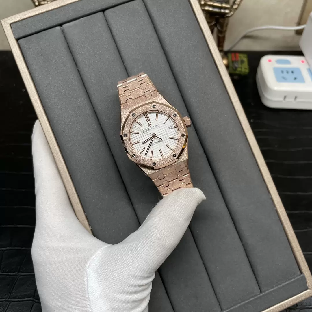 AP B 로열 오크 37mm 15454OR.GG.1259OR.01 프로스티드 RG APSF 1:1 베스트 에디션 화이트 텍스처드 다이얼 프로스티드 RG 브레이슬릿 SA3120 슈퍼클론