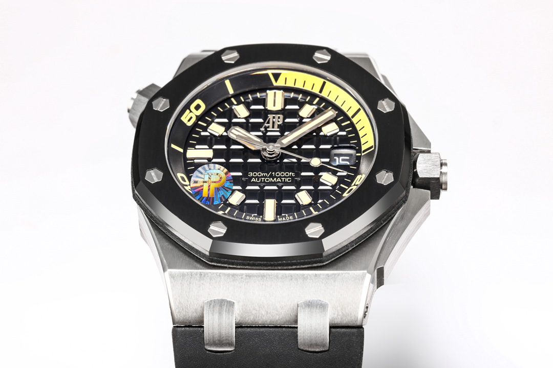 Royal Oak Offshore Diver 15720CN.OO.A002CA.01 IPF 1:1 Best Edition Black Dial on Black Rubber Strap