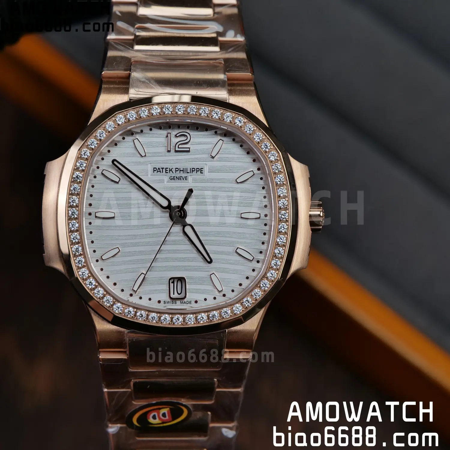 PP Nautilus 7118 RG Ladies DDF 1:1 Best Edition Silver Dial Diamonds Bezel  on RG Bracelet DD324 Super Clone