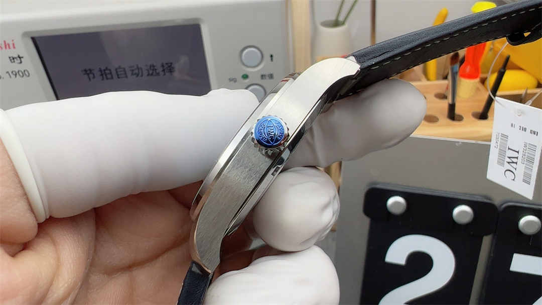 V7 IWC 마크 XX 블루 다이얼 프리미엄 레플리카 파일럿 워치 사파이어 크리스털 오토매틱 무브먼트 - 이미지 7