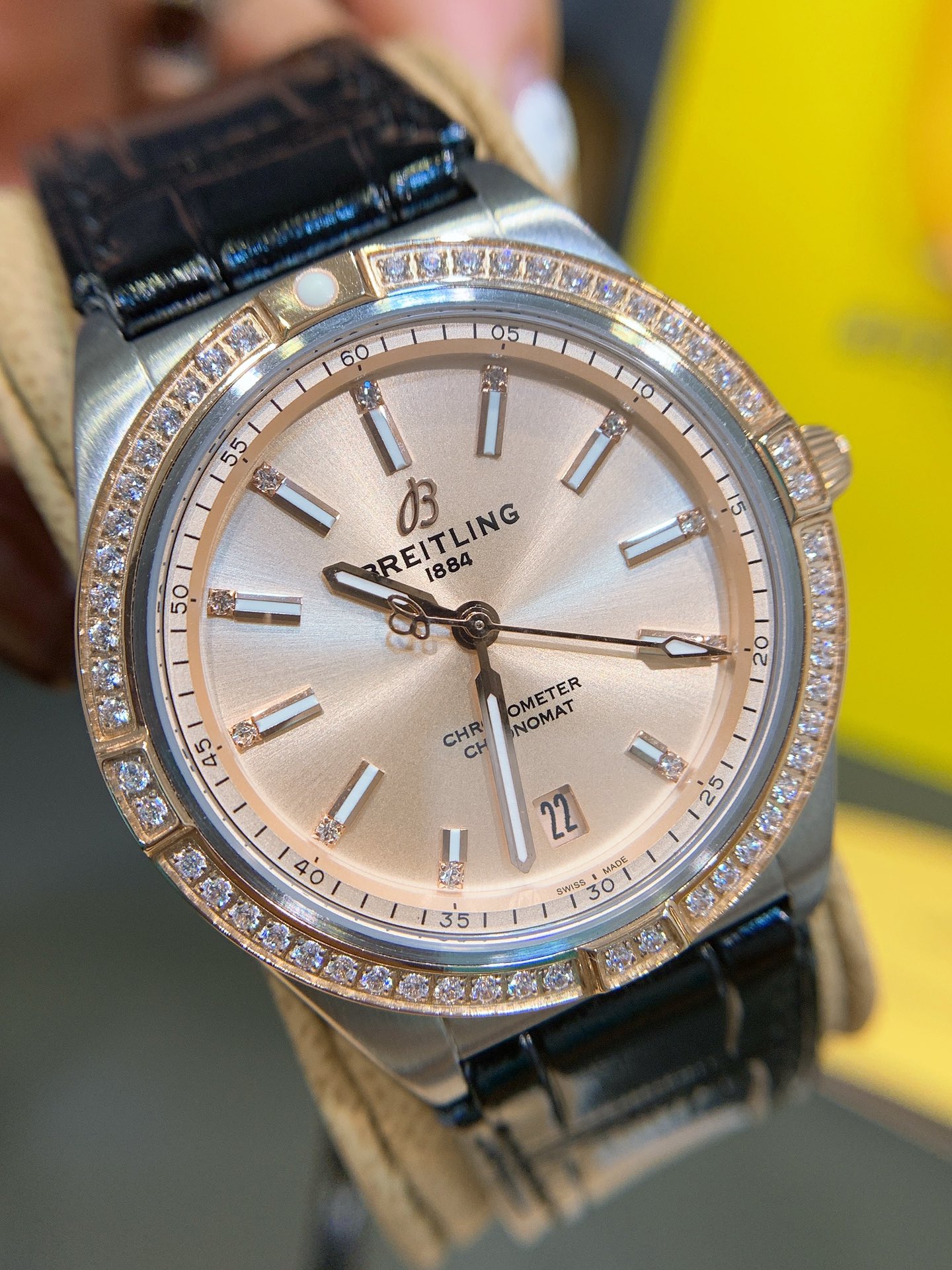Breitling CHRONOMAT AUTOMATIC 36 U10380591K1U1 1:1 Best Edition Ladies Diamond Watch