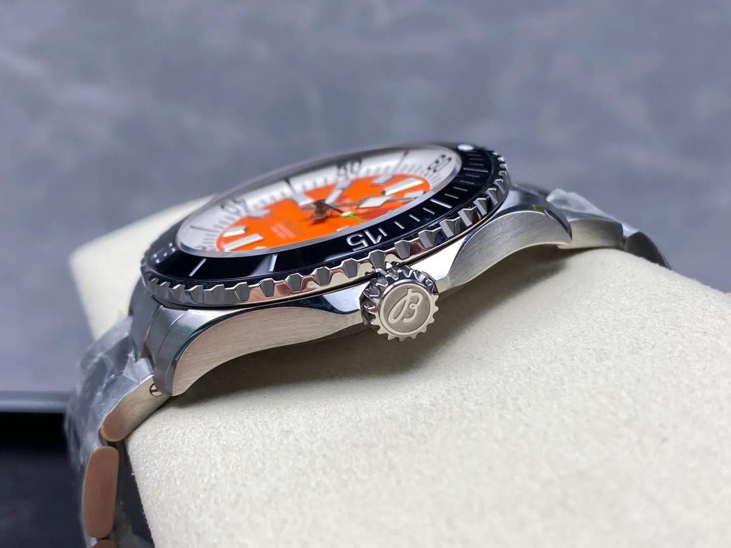 Breitling Superocean 44 SS TF Factory 1:1 Best Edition Black Ceramic Bezel Orange Dial on SS Bracelet A2824 - Image 6