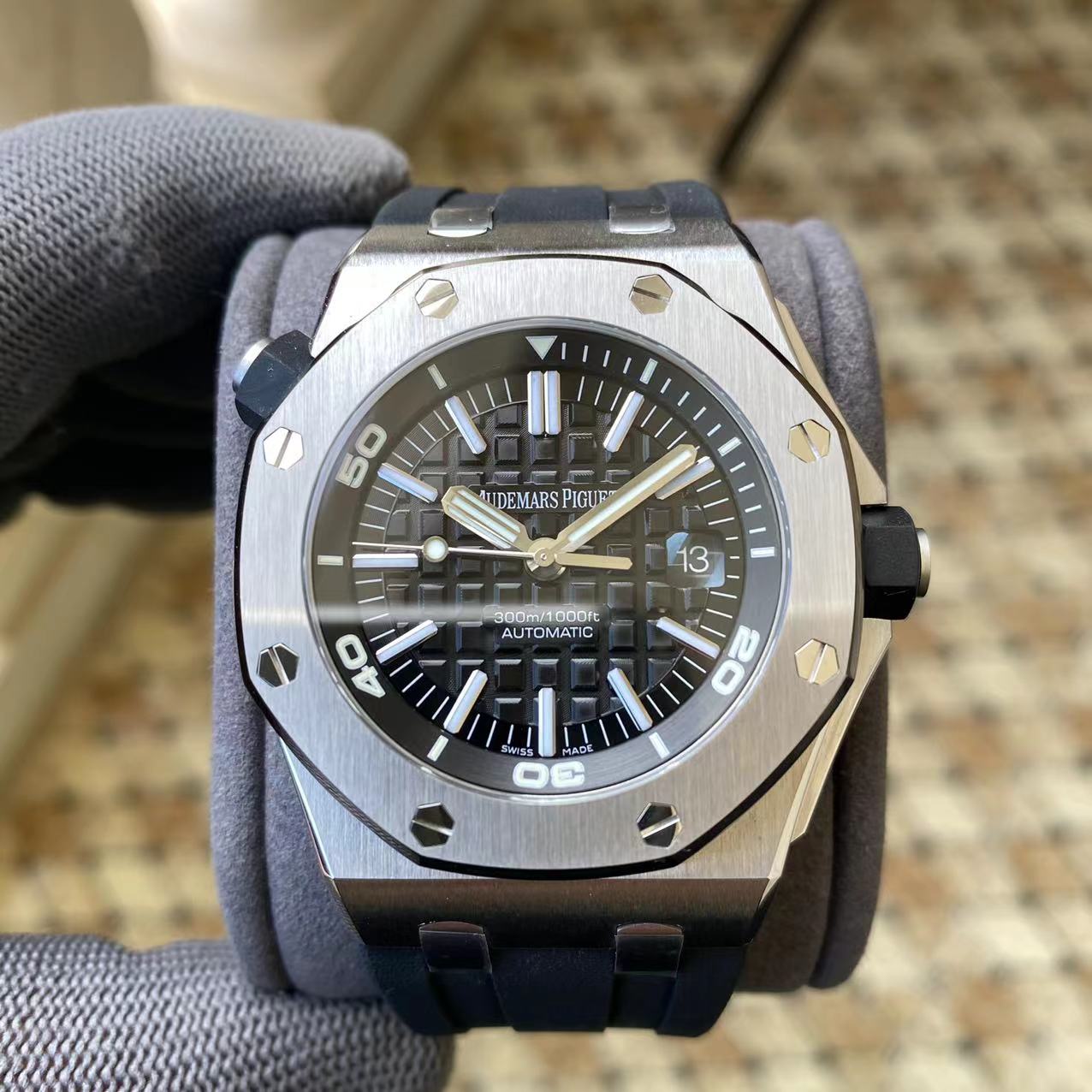 Royal Oak Offshore Diver 15703 APSF 1:1 Best Edition Black Dial on Black Rubber Strap V2 A3120 Super Clone