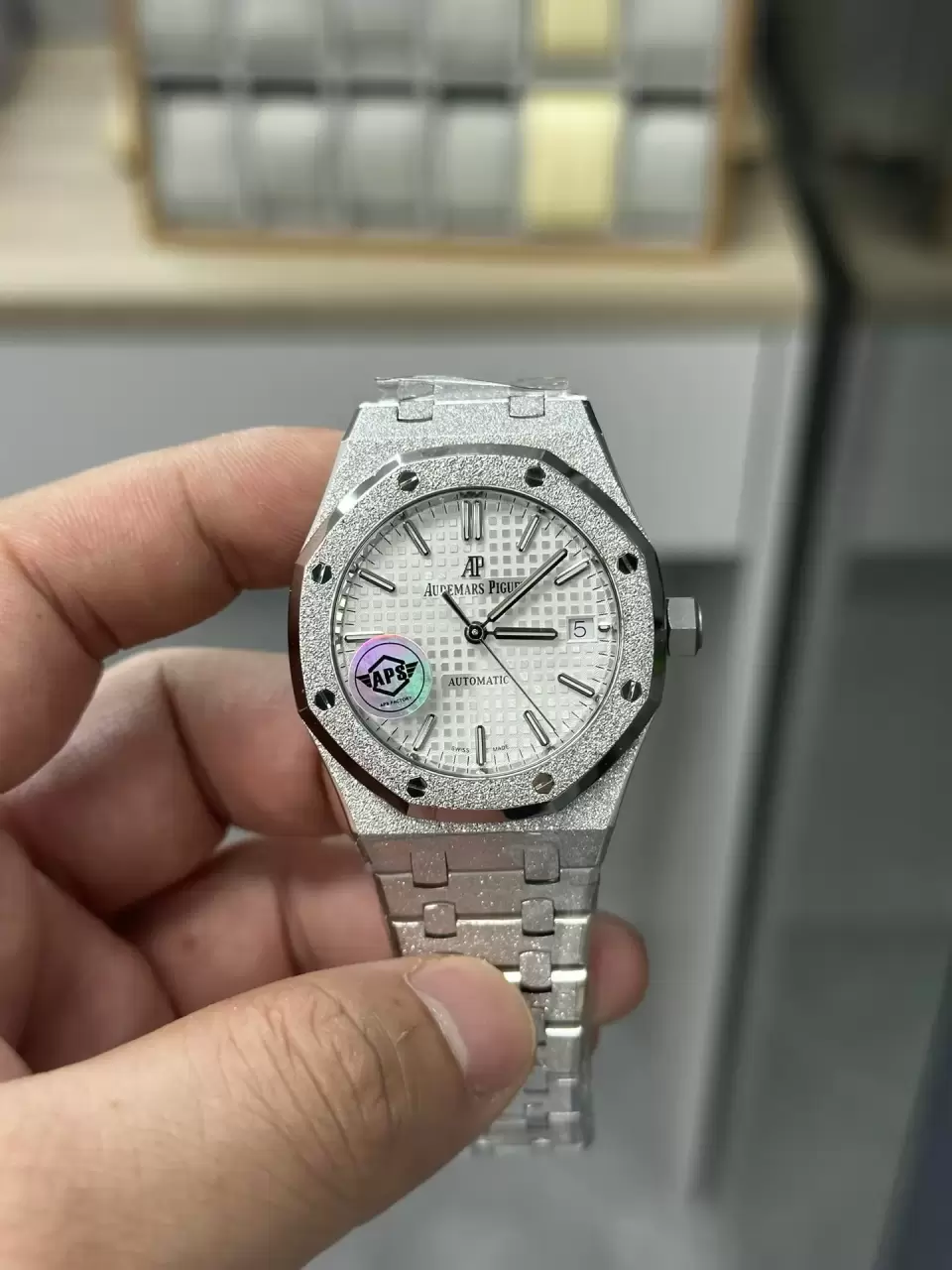 AP 로열 오크 37mm 15454BC.GG.1259BC.01 프로스티드 스테인리스 스틸 APSF 1:1 베스트 에디션 화이트 텍스처드 다이얼 및 프로스티드 스테인리스 스틸 브레이슬릿 SA3120 슈퍼클론