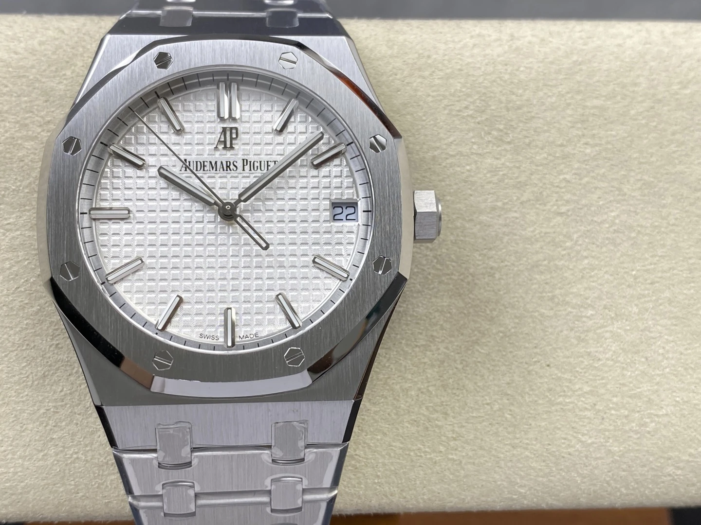 AP Royal Oak 41mm 15500 SS ZF 1:1 Best Edition White Textured Dial on SS Bracelet A4302 V3