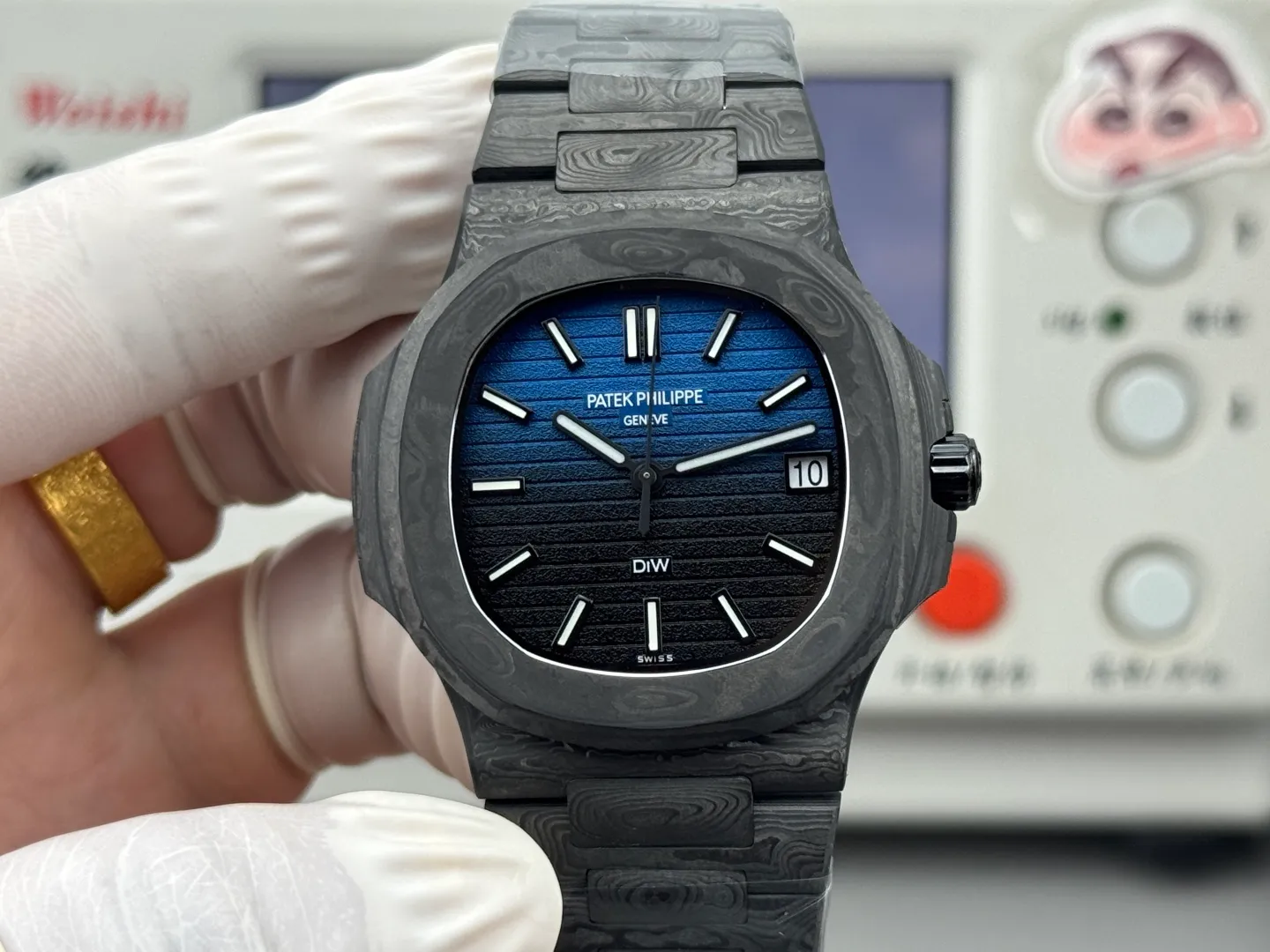 PP Nautilus 5711 DIW Carbon DIWF 1:1 Best Edition Blue/Black Dial On Carbon Bracelet DD324