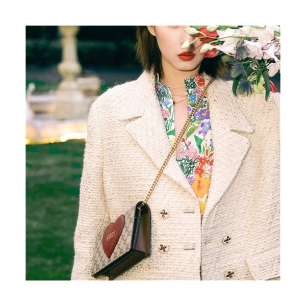 ✨[러블리]Gucci 2021 Women's LOVE Leather Shoulder Bag,20cm,GUB1305 - 구찌 2021 여성용 LOVE 레더 숄더백,20cm,베이지