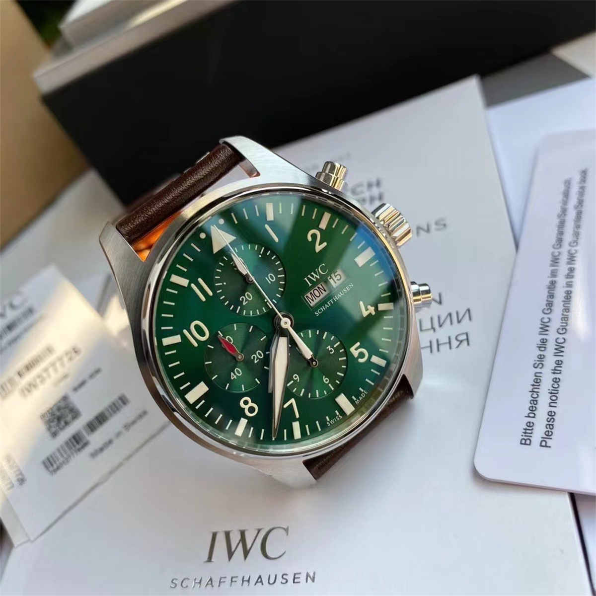 IWC IW377726 파일럿 크로노그래프 블루 다이얼 43mm 오토매틱 남성용 시계 - 이미지 4