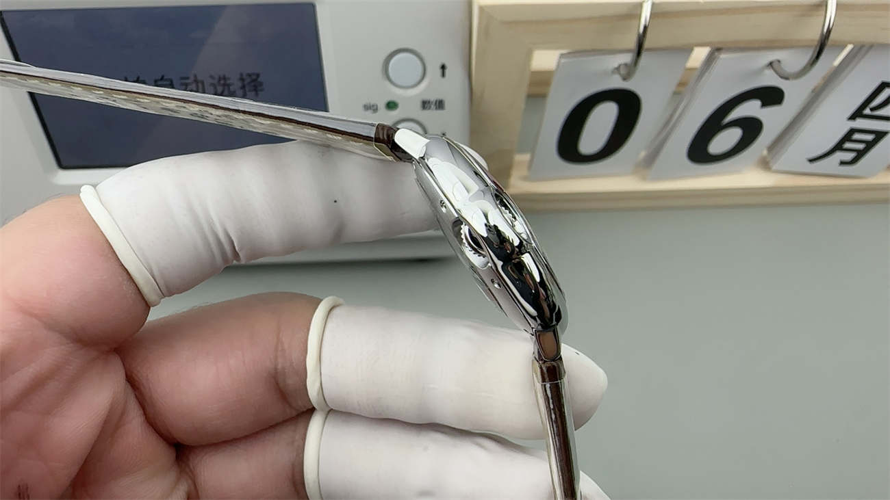 AF 공장 까르띠에 발롱 블루 레플리카 33mm 쿼츠 브라운 가죽 스트랩 - 이미지 3